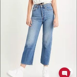 Levi’s PREMIUM RIBCAGE STRAIGHT ANKLE  JEANS 32